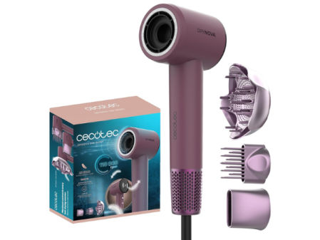Secador de pelo Cecotec rosa con accesorios de peinado y difusor.