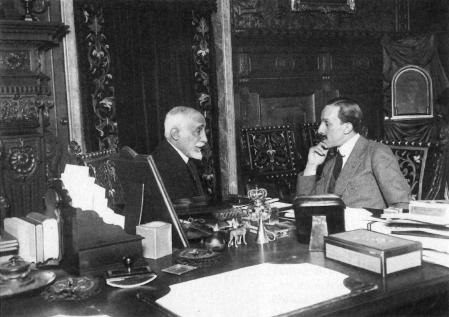 El líder conservador, despachando con el rey Alfonso XIII en 1918