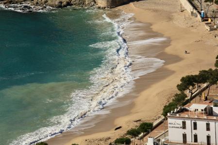 Las formas de las olas en Llafranc.