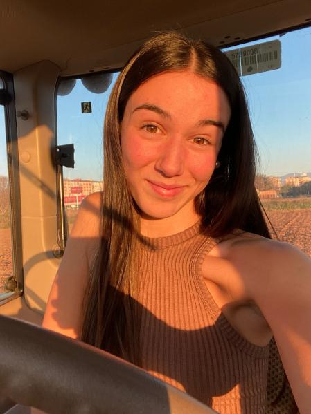 Anna Fíguls (18 años), una de las protagonistas de 'Arrels rebels'