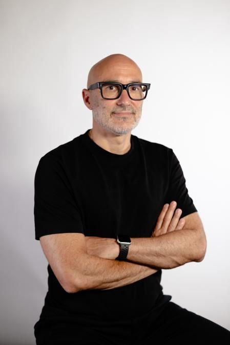 Roberto Fara fotografiado en las oficinas de Ogilvy&nbsp;