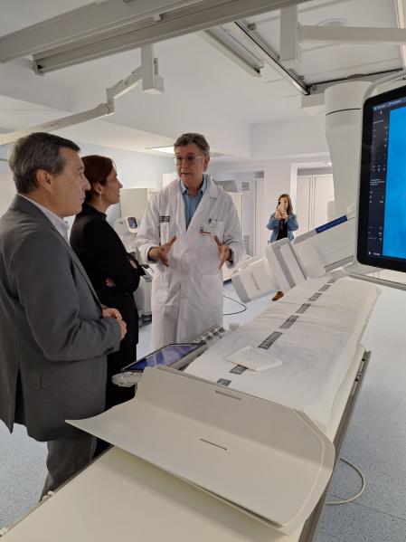 Marciano Gómez, conseller de Sanidad, y Mónica García, ministra de Sanidad, en una visita anterior a la dana al hospital Clínico de València