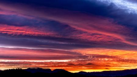 Amanecer en Sant Martí Sescorts.