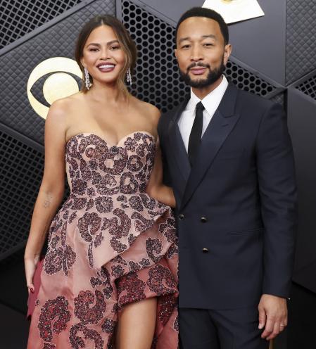 John Legend y Chrissy Teigen en los Grammy 2026