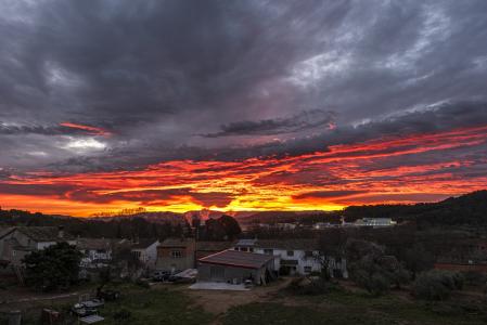Amanecer en Sant Quintí de Mediona.