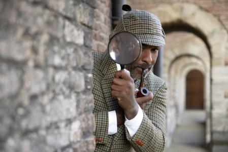 La imagen del detective privado que todos hemos visto en las películas dista mucho de la realidad