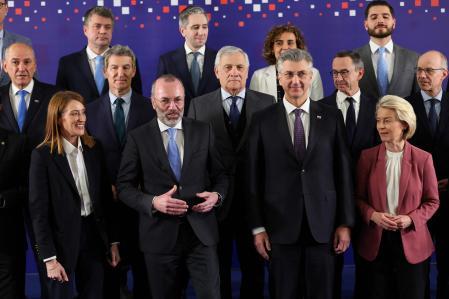 Dirigentes del PPE en Croacia. En el centro, el presidente del partido, Manfred Weber, y el primer ministro croata, Andrej Plenkovic (