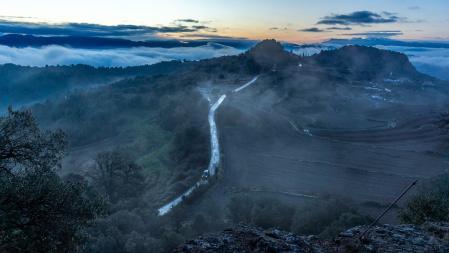 Los paisajes de la niebla en Orís.