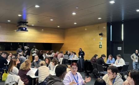 Una sesentena de personas participó en la edtecHack