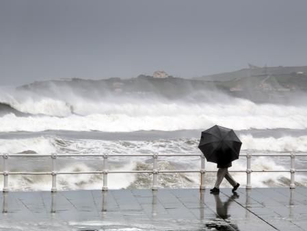 La temperatura del mar es cada vez más elevada y los temporales más drásticos.