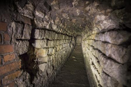 Una vieja alcantarilla del Gòtic