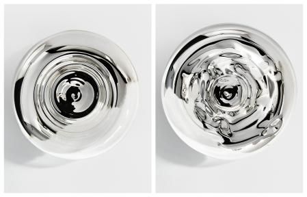 Soplado. Dos efectos del mutable Näkki de Sanna Völker. Il•lacions Gallery Design. Vidrio soplado. Diámetro: 38 cm