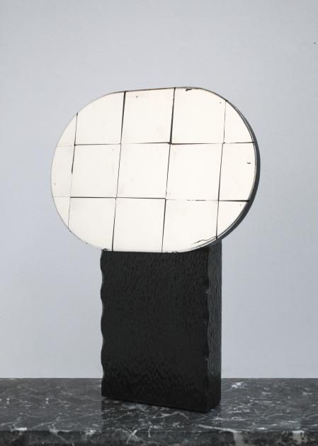 Pan de oro. Mercurio. Diseño de Quentin Voung. Galería Sapzio Nobile. Pan de oro blanco y plata