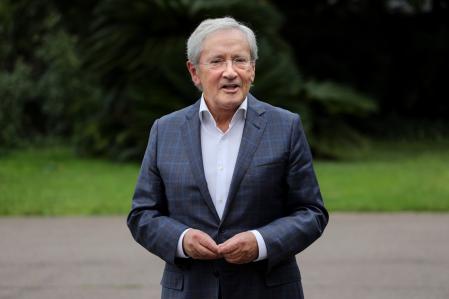 El periodista Fernando Ónega en el evento previo a la entrega de los premios Ondas del 2021 en el Palauet Albéniz de Montjuïc