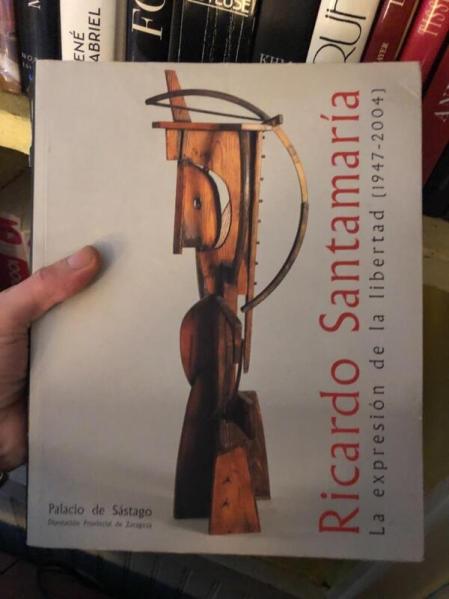 Catálogo de la exposición 'Ricardo Santamaría. La expresión de la libertad (1947-2004)'.