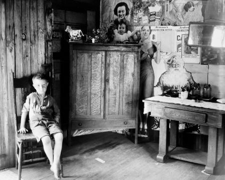 'West Virginia Living Room', 1935&nbsp;