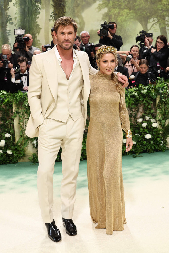Chris Hemsworth y Elsa Pataky a su llegada a la escalinata del Museo Metropolitan de Nueva York