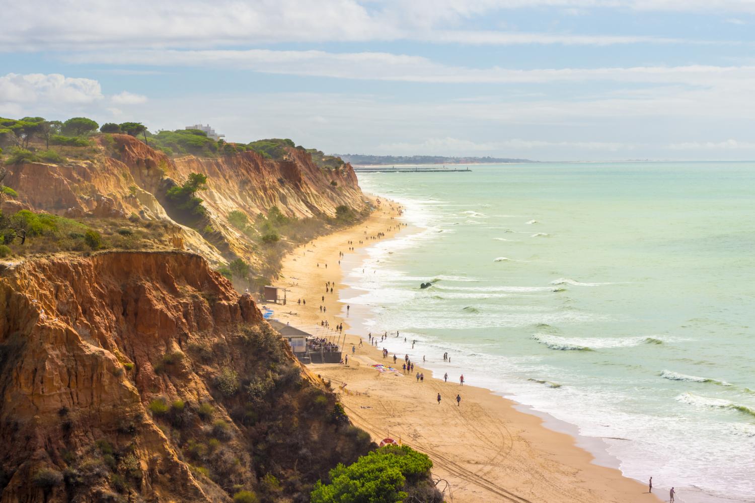 Playa de Falesia, en el Algarve portugués