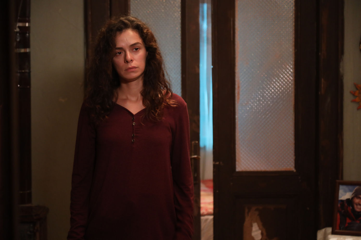 Özge Özpirinçci es Bahar