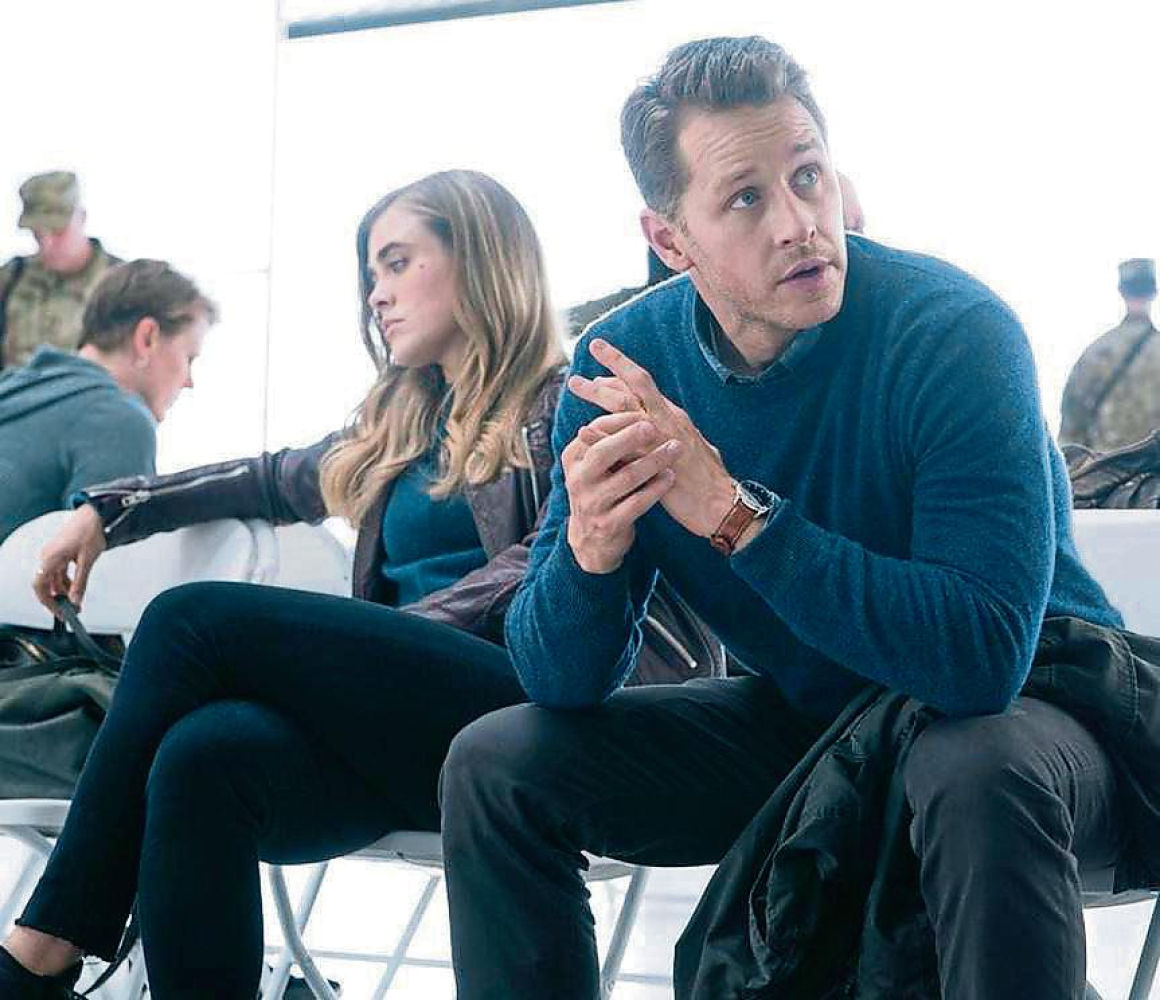 Melissa Roxburgh y Josh Dallas, protagonistas de Manifest.