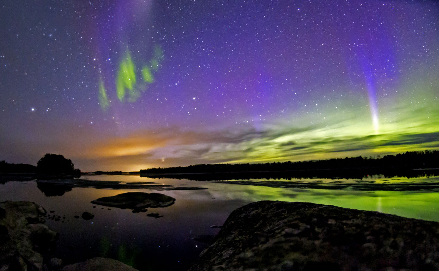 Norte de Minnesota (EE.UU.) Sin apenas contaminación lumínica, el cielo de rincones como el parque nacional Voyageurs ofrece un auténtico espectáculo para la vista