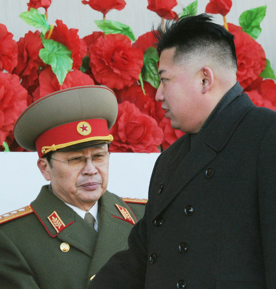 Al poco de llegar al poder Kim Jong Un se deshizo rápidamente de su tio Jang Song Thaek, 16 de febrero de 2012