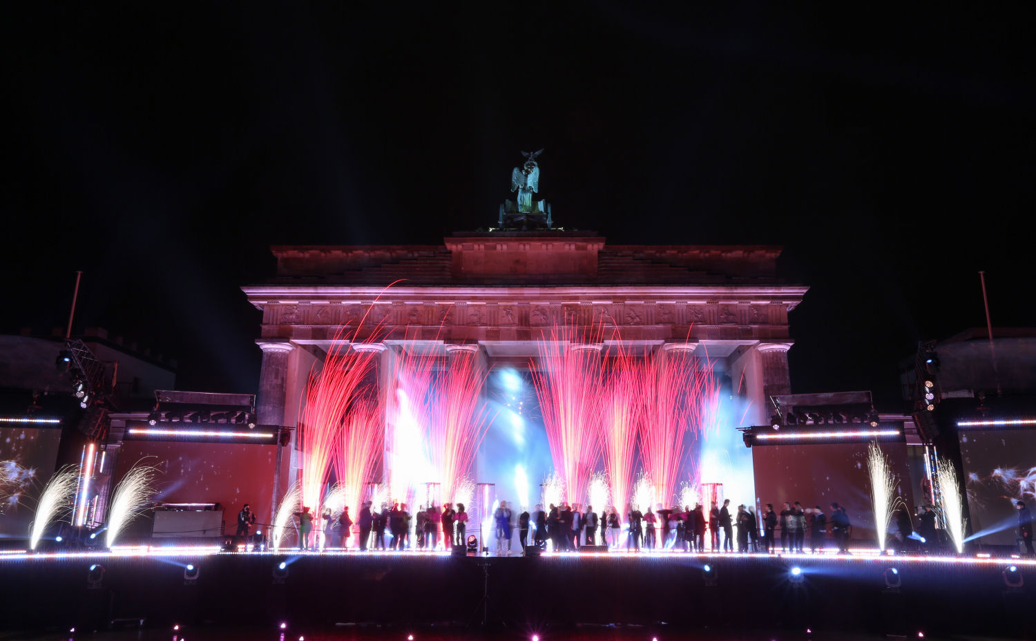 Fista de Año Nuevo en la Puerta de Brandemburgo de Berlín, Alemania
