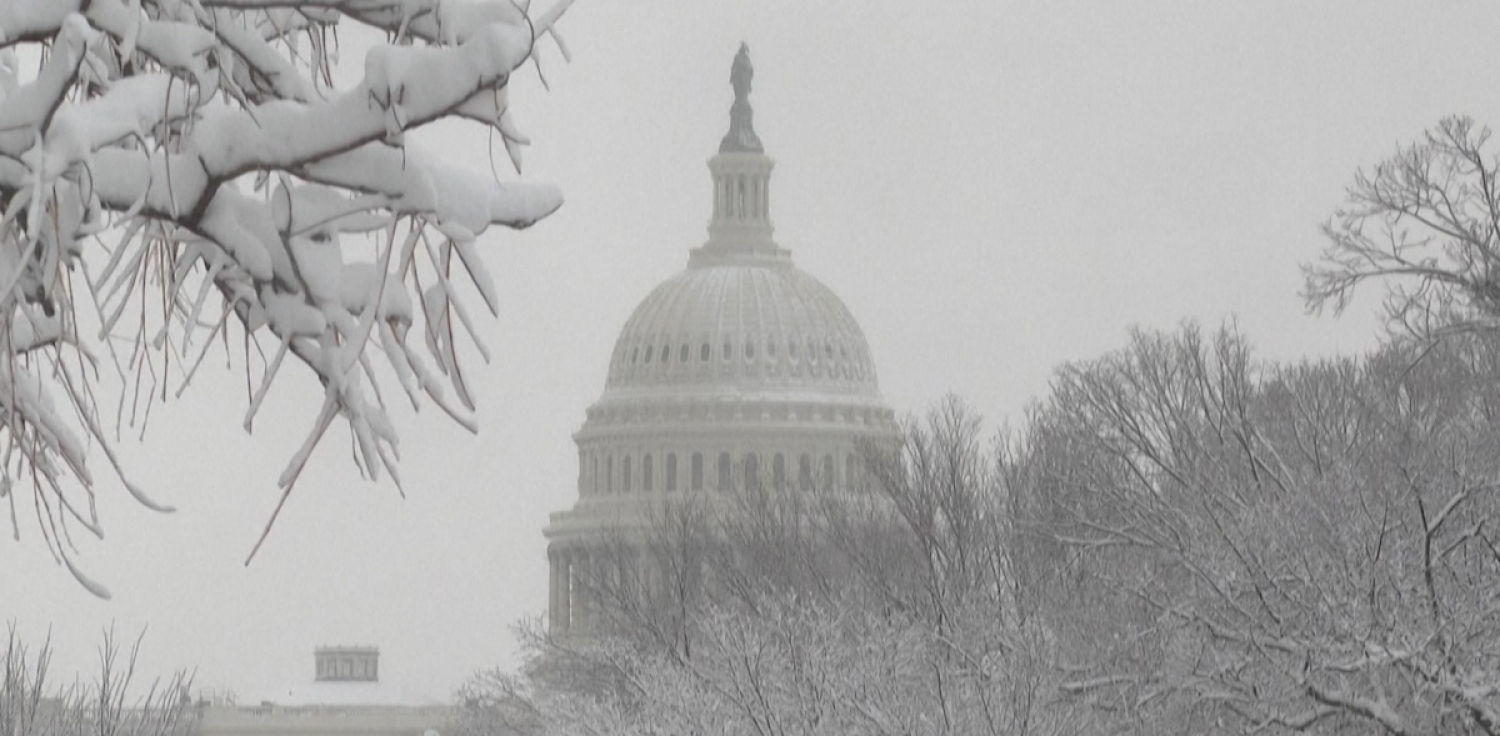 LV_La nieve paraliza Washington