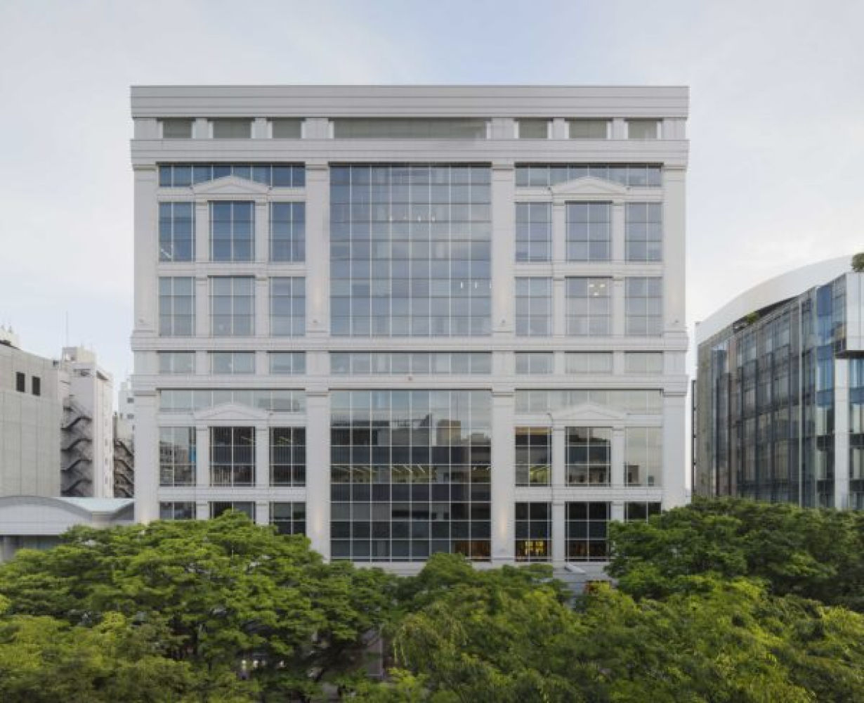 El Palacio Aoyama, en Tokio, de Ricardo Bofill