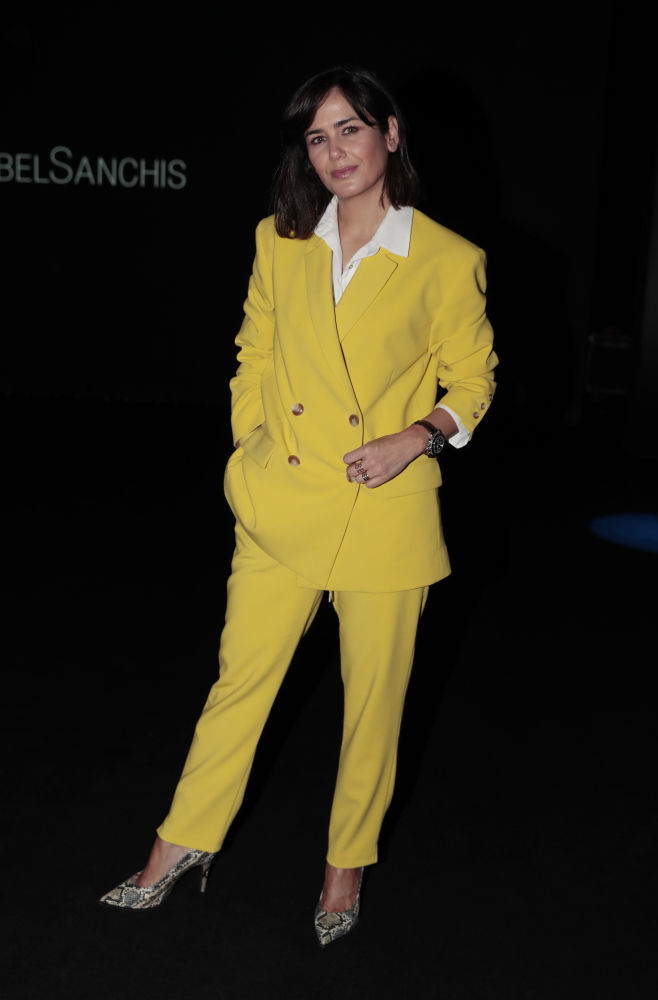 La presentadora de televisión Elena S. Sánchez, en el desfile de Isabel Sanchís