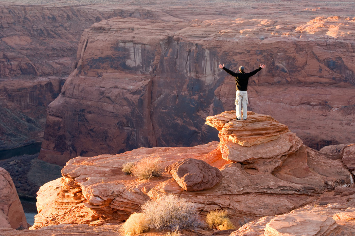 El parque nacional del Gran Cañón (Arizona), situado al norte de la Ruta 66, es una de las visitas obligadas de los viajeros, que deben desviarse unos kilómetros del itinerario
