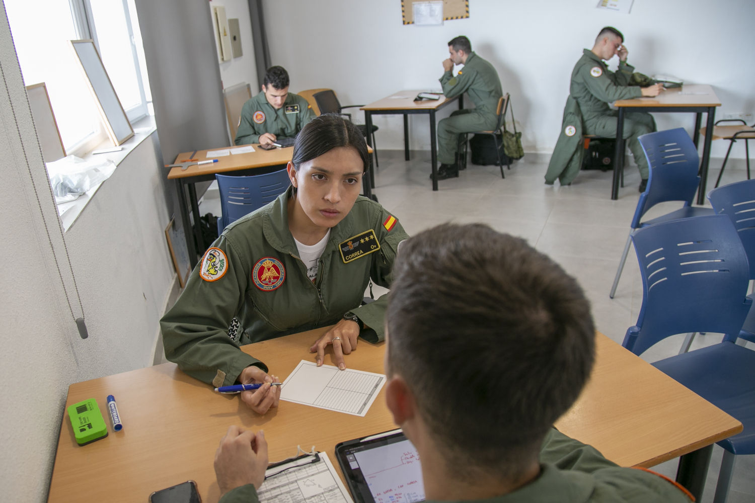 Priscila, junto a algunos de sus alumnos