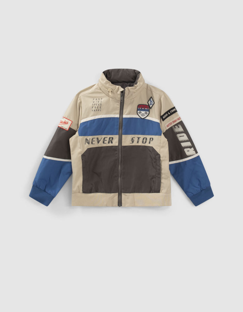 Ikks lanza su nueva colección de chaquetas bikers de entretiempo para los más pequeños. Inspirada en la libertad que necesitan para explorar el mundo