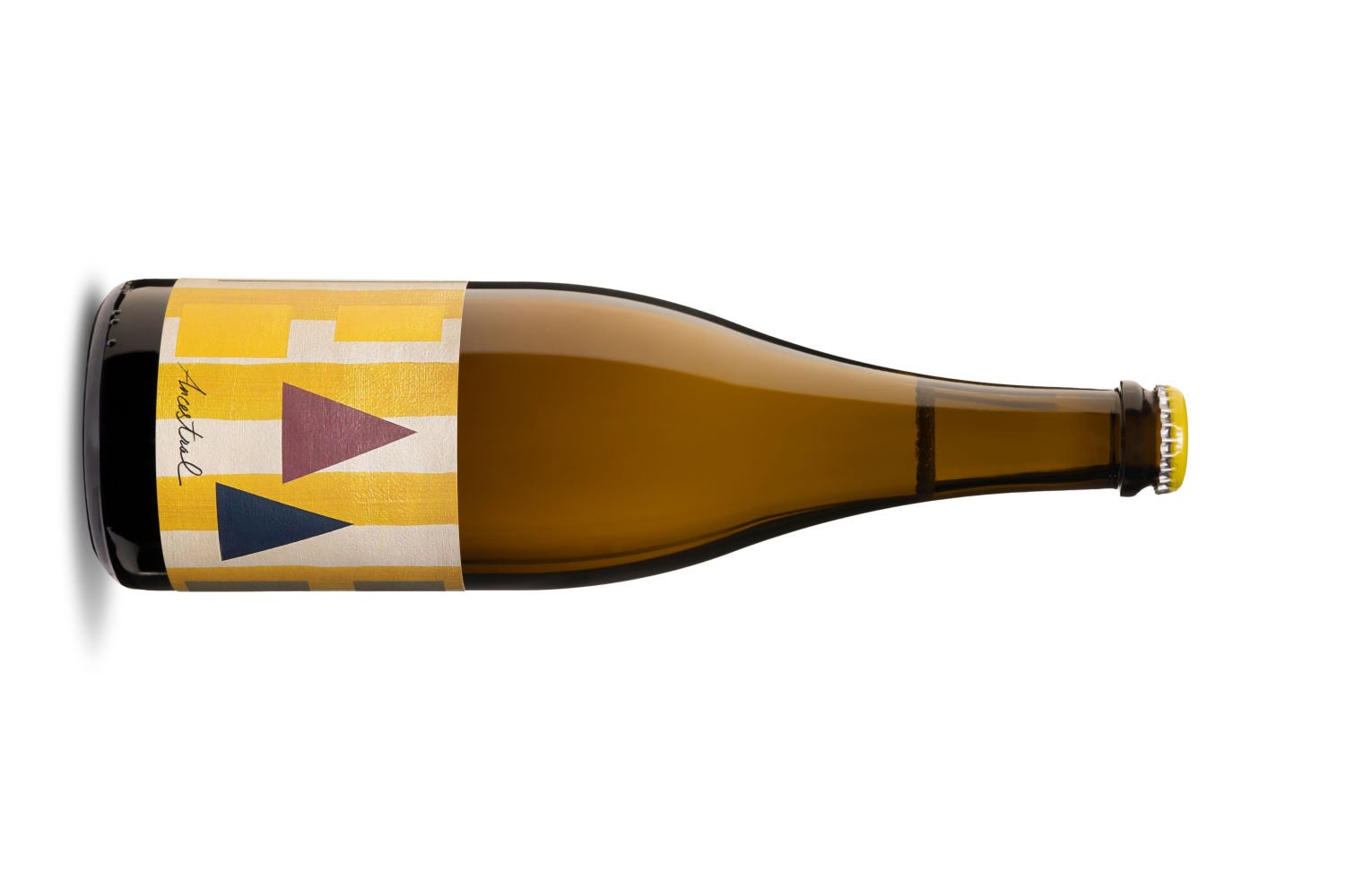 Albamar Ancestral 2021 RÍAS BAIXAS (sin DO) 25 euros: Un primer ancestral de Xurxo Alba en las Rías Baixas (sin DO). Ha realizado pruebas desde el 2016 antes de lanzar este espumoso al mercado. Elaborado con albariño 100% en Cambados. Muy cítrico y con marcada acidez. Con burbuja fina muy integrada.