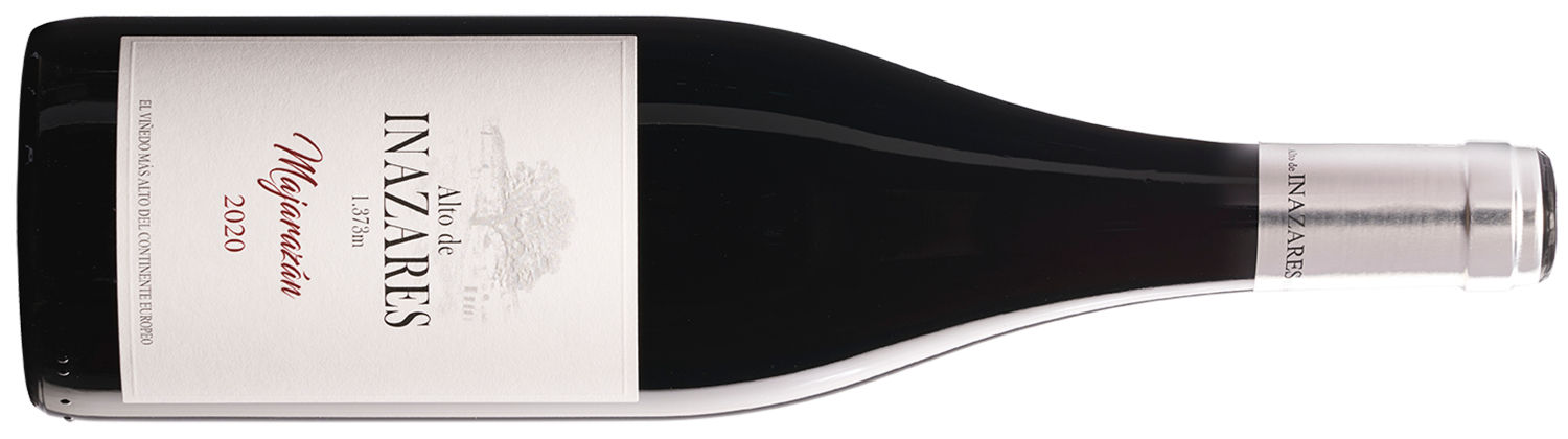 Alto de Inazares Majarazán  2020 noroeste de Murcia (sin DO) 21 euros: Fruto de monastrell, syrah y pinot noir plantados entre los 800 y los 1.373 metros sobre el nivel del mar en el noroeste de Murcia (es el viñedo más alto de Europa). 1.902 botellas de un vino que combina notas de frutas silvestres, toques herbáceos y los propios de la crianza en madera.