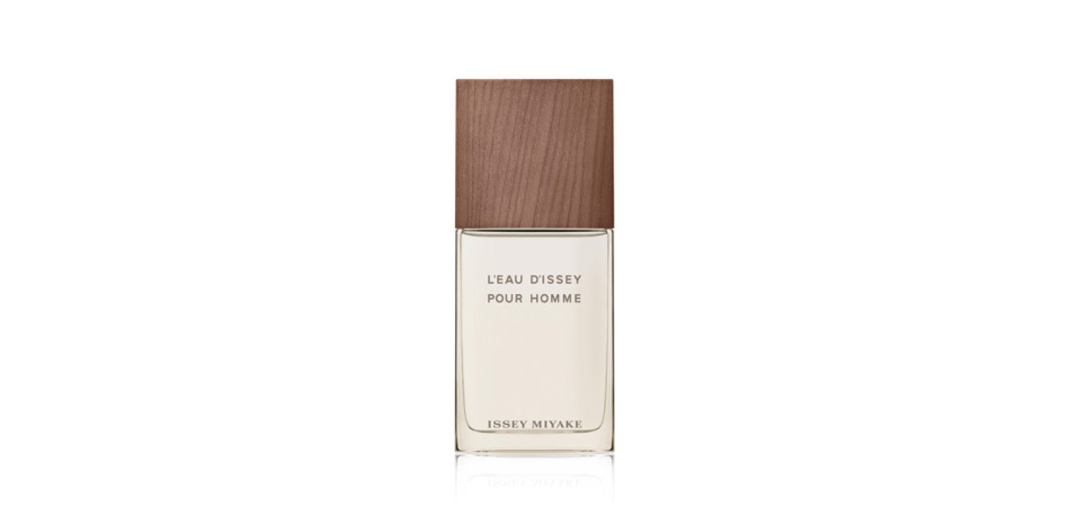 Elogio a la madera. En el tapón sin plástico y en el vetiver, la nota amaderada con más presencia. L’Eau d’Issey pour Homme Vétiver, d’Issey Miyake, 100 ml, 110 euros