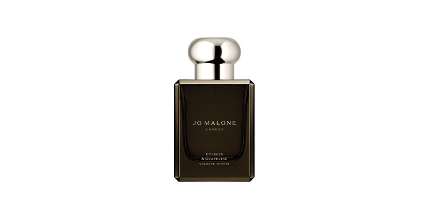 Entre viñedos. El ciprés se entrelaza con el alma de los viñedos. Cologne Intense Cypress & Grapevine, de Jo Malone, 50 ml, 129 euros