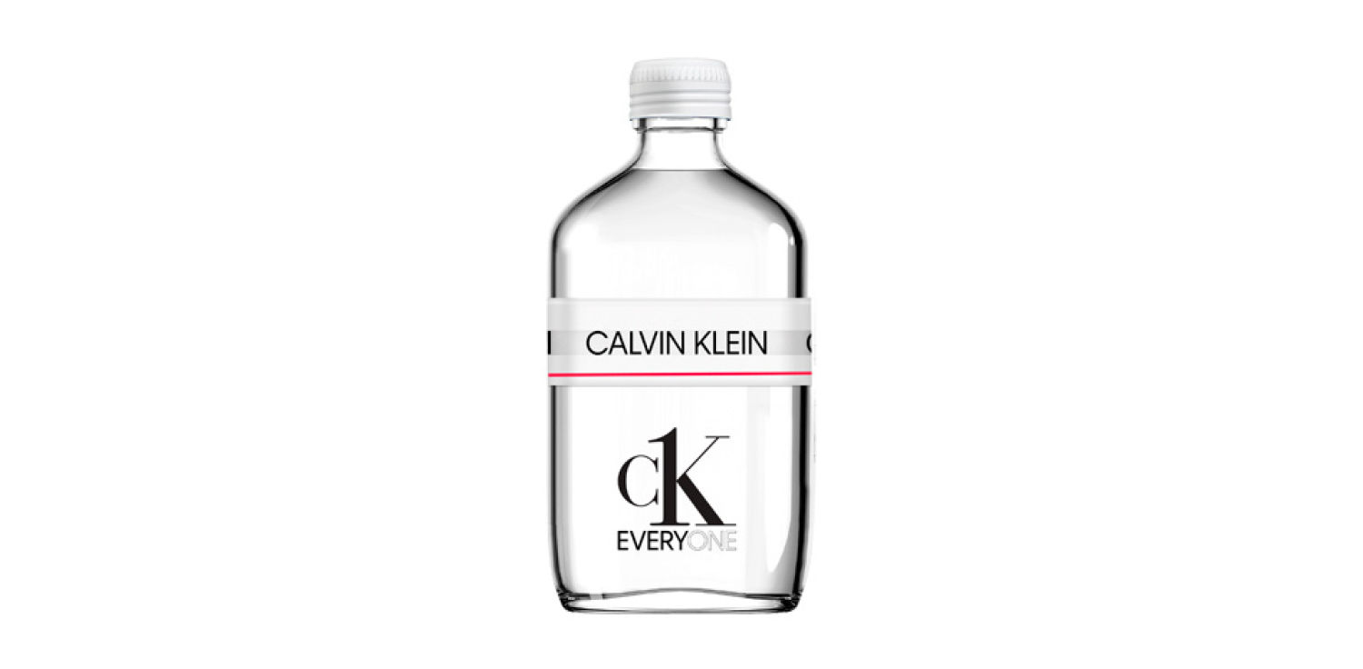 Intergeneracional. Pionera en tomar el pulso a la nueva sociedad más inclusiva, plural y sin barreras de género. CK EVERYONE, de Calvin Klein,  EDT 100 ml, 91 euros