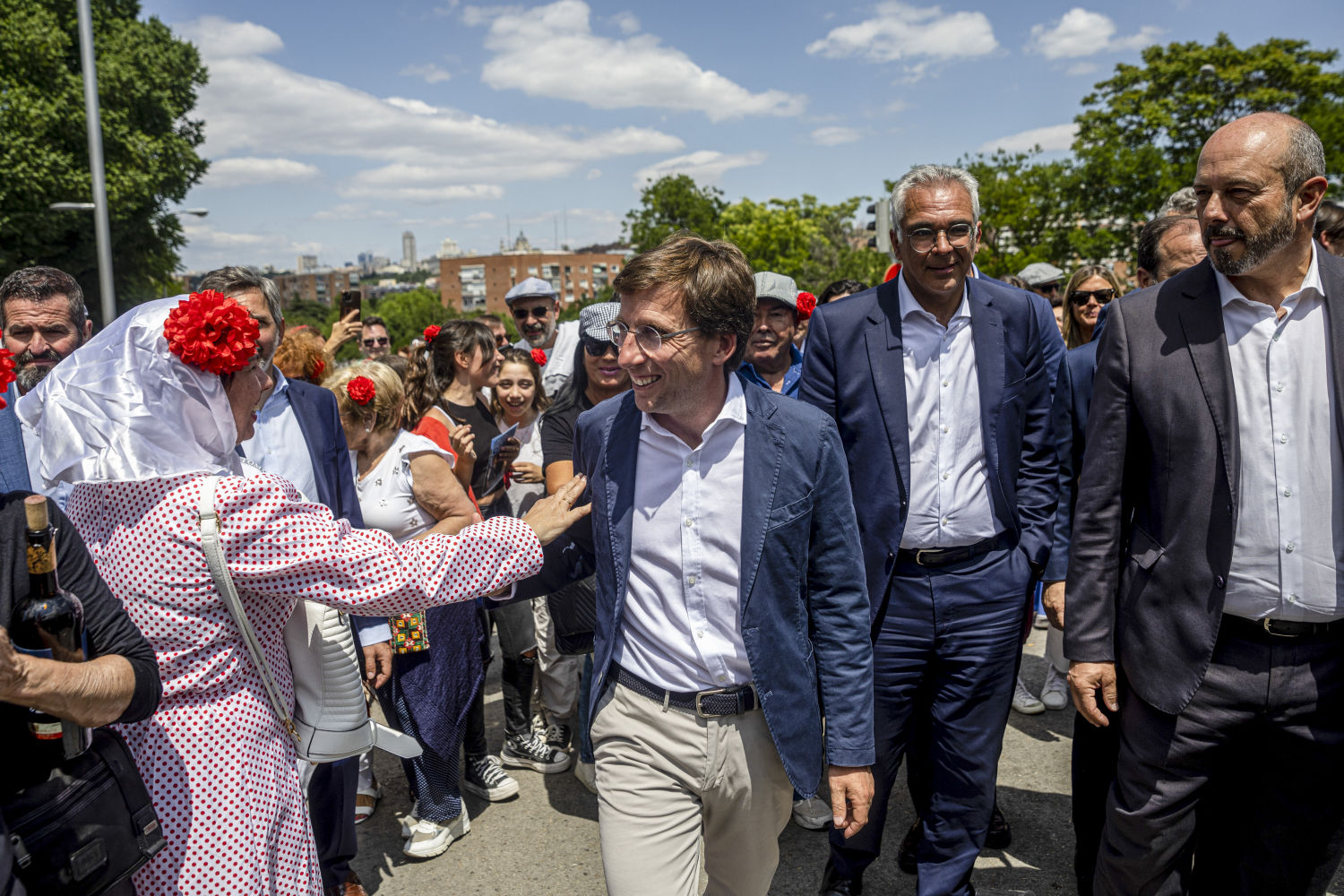 El alcalde de Madrid, José Luis Martínez Almeida visita este lunes La Pradera de San Isidro con motivo de la celebración de la festividad del Santo.