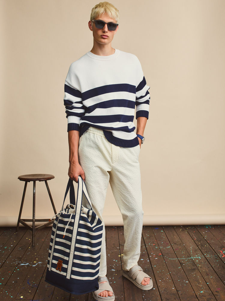 Rayas marineras por doquier en la colección primavera-verano 2023