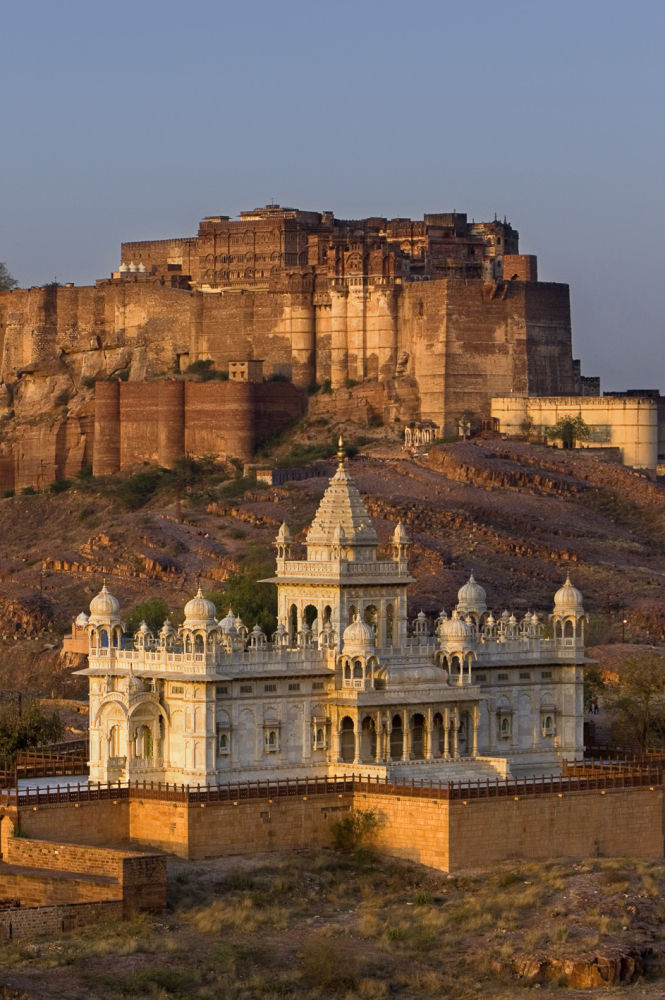 Fuerte de Mehrangarh y el mausoleo de Jaswant Thada