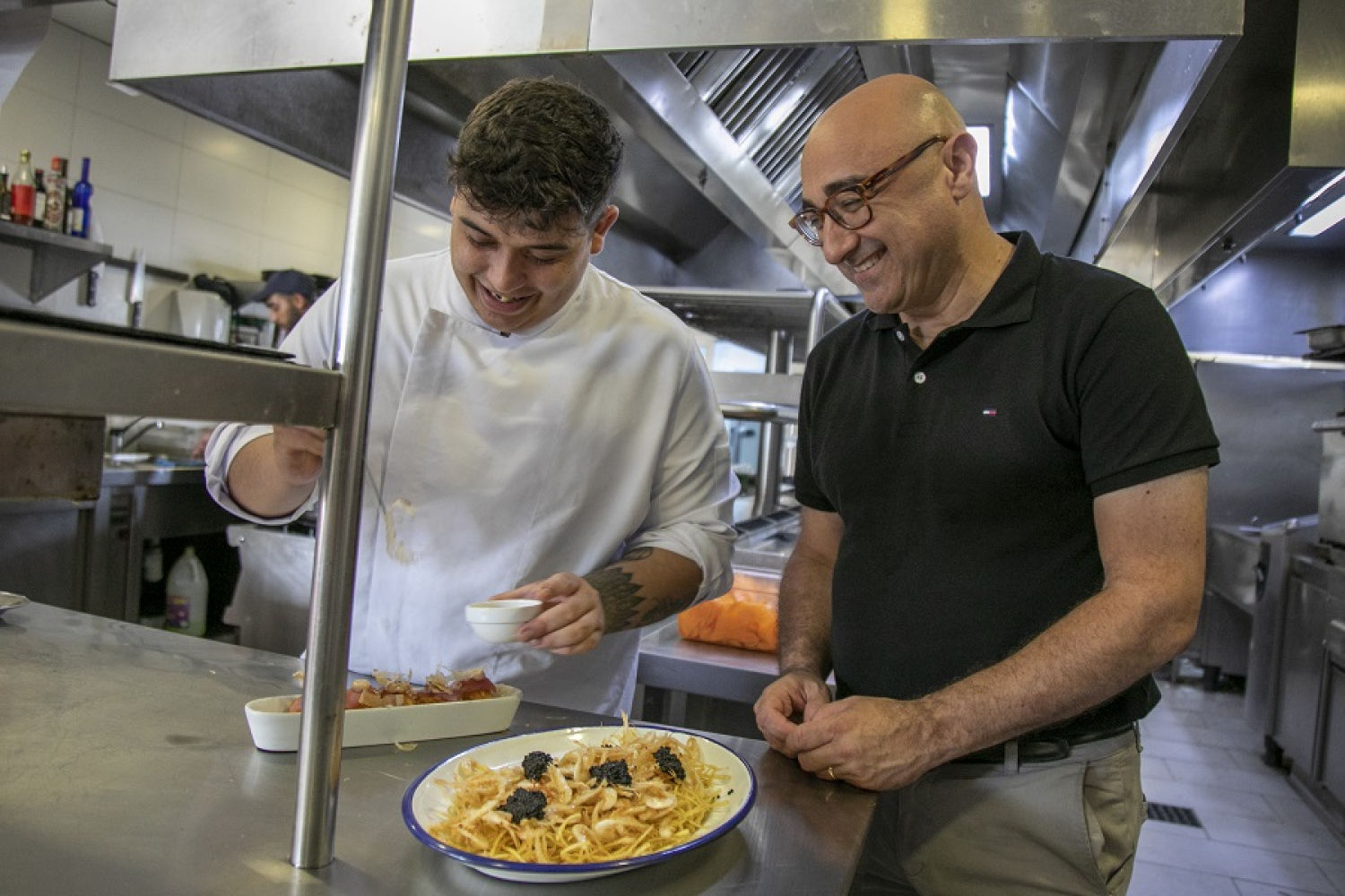 Máxima expectación en Vilanova i la Geltrú para disfrutar de los barcos más rápidos de la historia