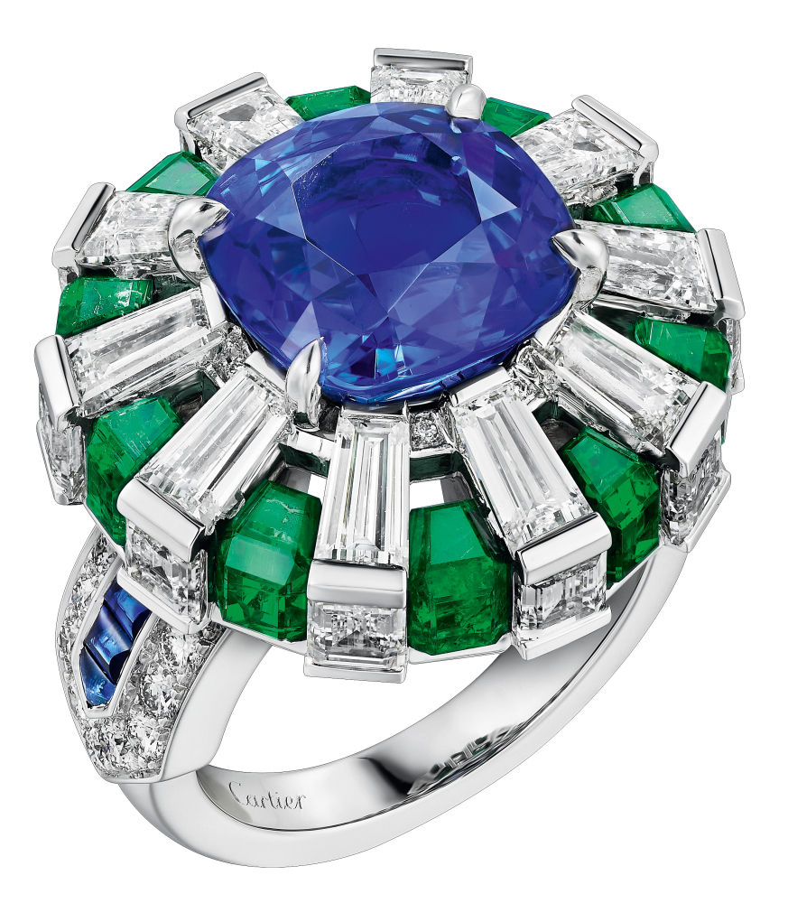 “Joyero de reyes y rey de los joyeros”, apodado así por el príncipe de Gales, futuro rey Eduardo VII, Cartier es considerado el proveedor oficial de las cortes reales europeas y una de las mayores joyerías internacionales de lujo desde el siglo XIX