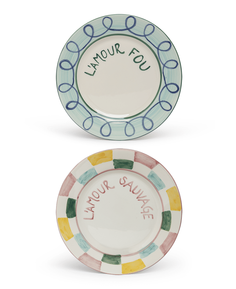 Un proyecto muy personal de Elena Ferrer. Estos platos son fruto de un trabajo meticuloso y tradicional, piezas de cerámica pintadas a mano y telas estampadas, siempre en pequeñas cantidades, 100% artesanal