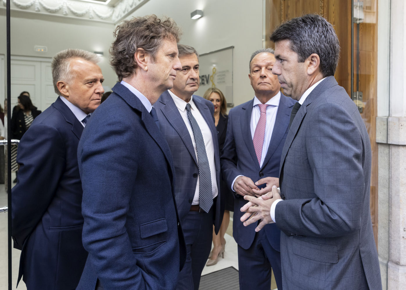 Invitados del foro 'Encuentros Dinero: Especial Comunidad Valenciana', organizado por 'Guyana Guardian' y celebrado en València