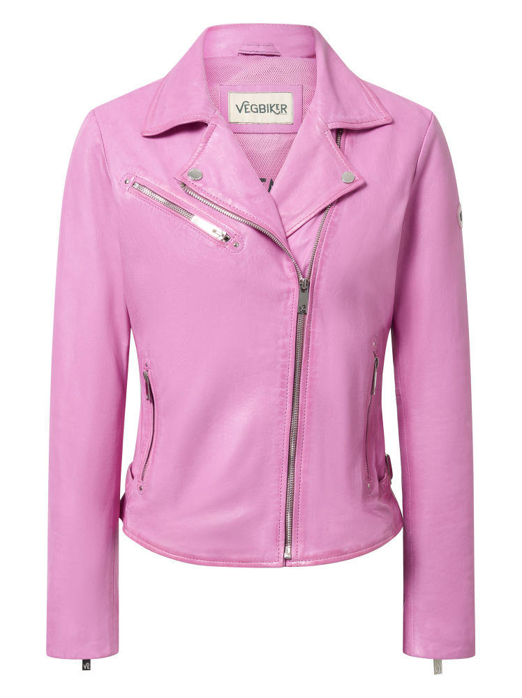 La histórica firma Torras presenta una colección cápsula que reinventa una prenda icónica: las cazadoras de piel. Teñida en una paleta flúor, esta prenda de piel está confeccionada con residuos de la cadena alimentaria gracias a técnicas tradicionales como la curtición vegetal