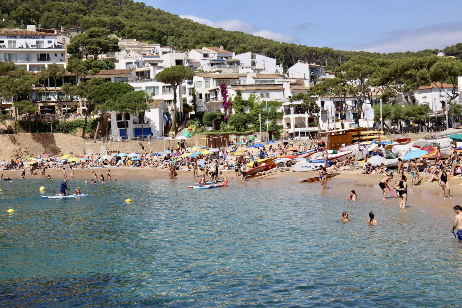 Día de playa en Tamariu.