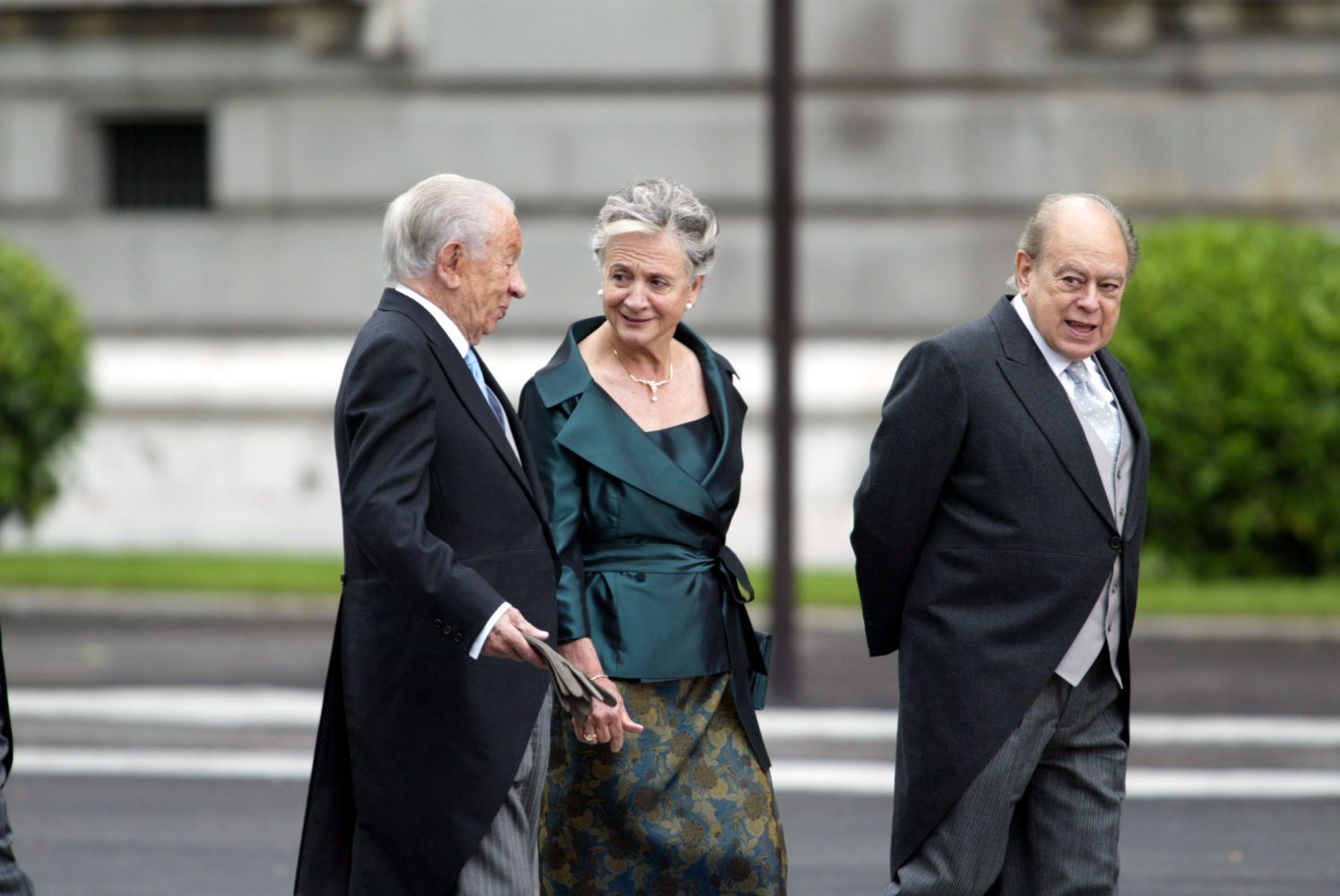 Jordi Pujol y Marta Ferrusola acuden a la boda de los reyes Felipe VI y Letizia, en 2004.