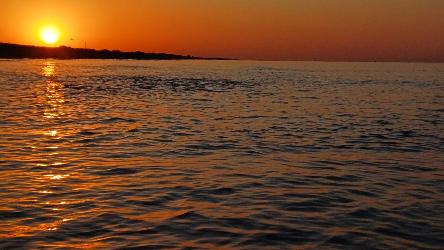 Amanecer en la playa de Gavà.