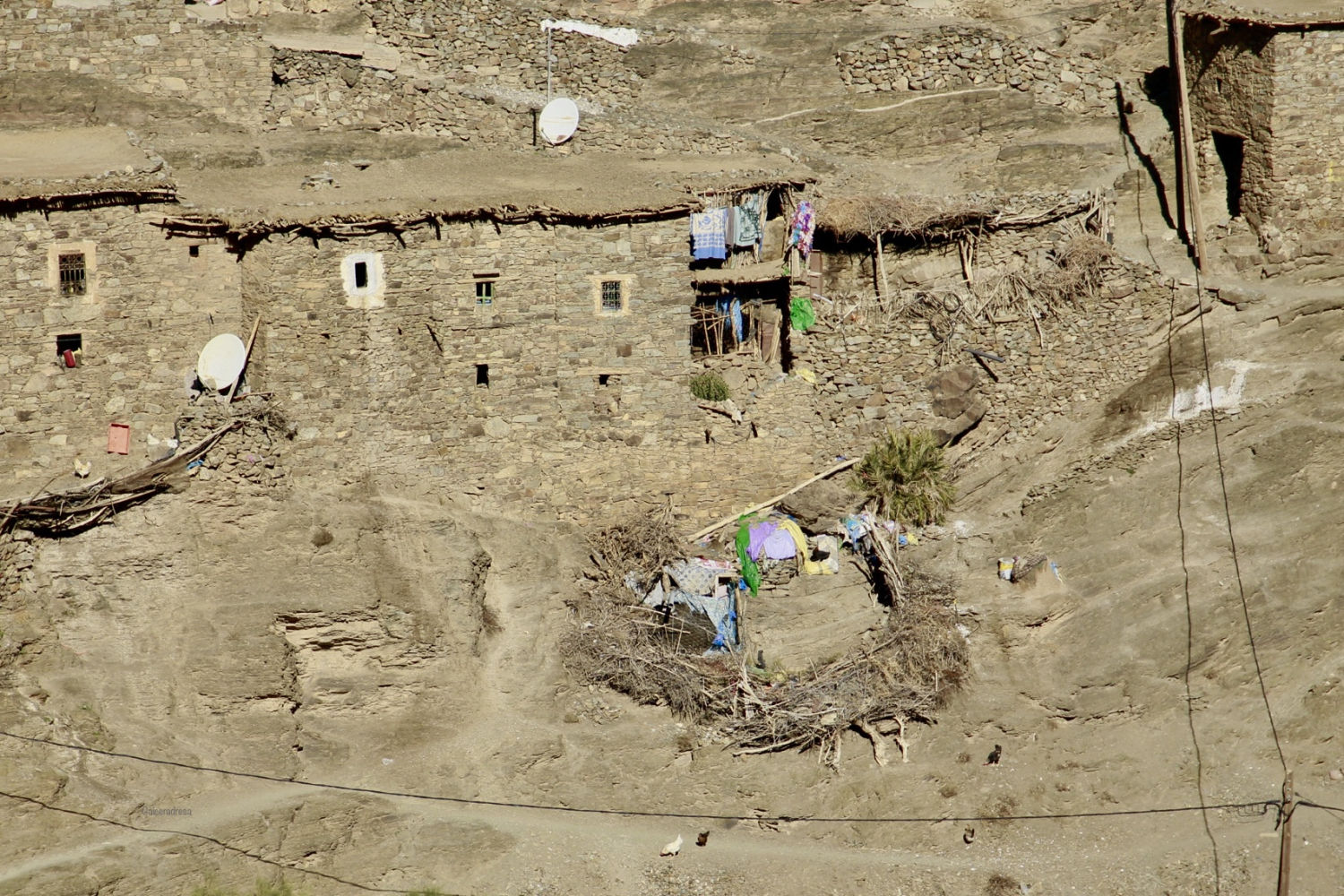 Escena cotidiana en el ksar de Ait Ben Haddou.